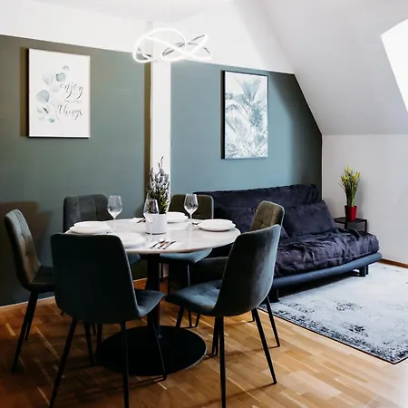 Free Parking, Nespresso, Netflix Wels